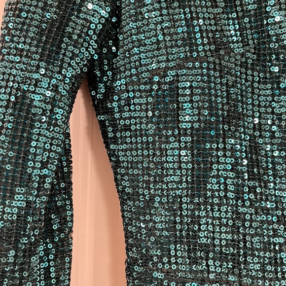 Emerald Green Sequin Club London Midi Dress with Slit - Picture 4 of 6
